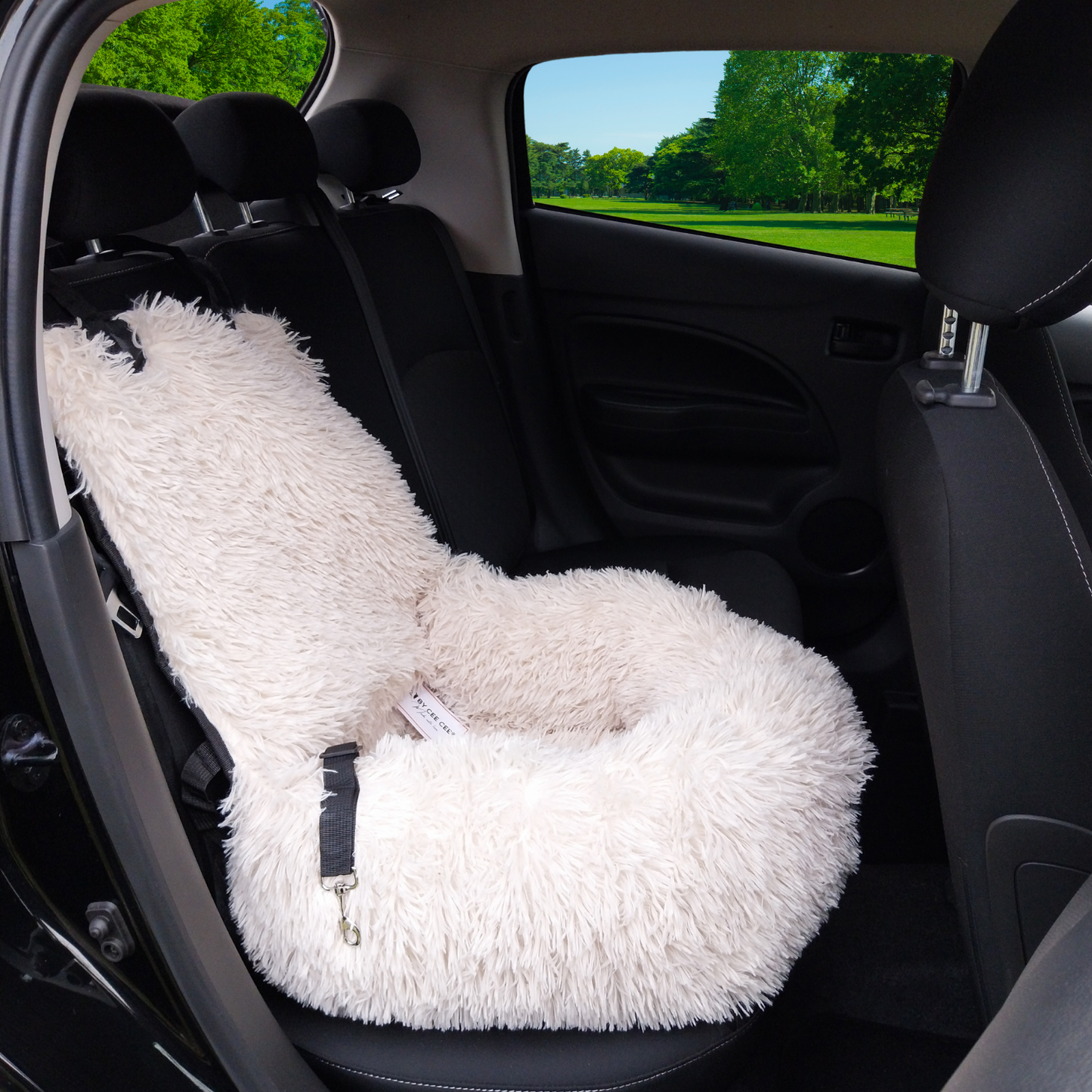 Autostoel Fluffy - De Ideale Hondenstoel Voor Onderweg - Beige S